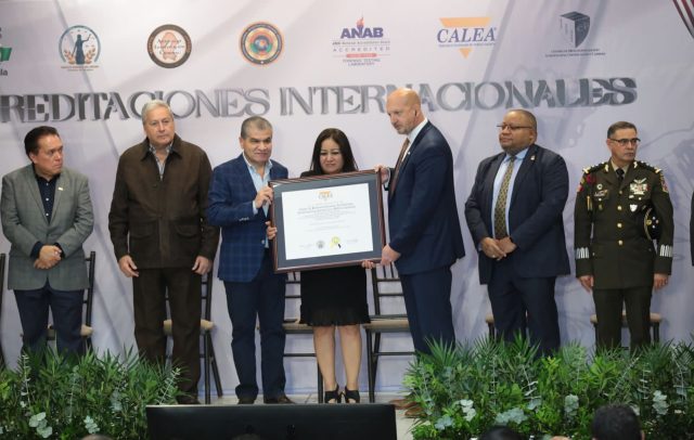 003 ESTAMOS MUY ORGULLOSOS DE NUESTROS CUERPOS POLICIALES-MARS