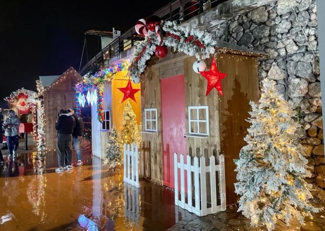 005 SE ENCIENDEN VILLAS NAVIDEÑAS EN PUERTO NOAS, EN TORREÓN