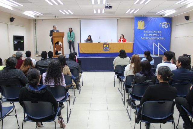 Toma de Protesta a Consejeros de Economía y Mercadotecnia 5
