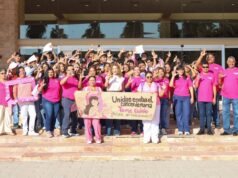 Forman Lazo Rosa Humano en la UAdeC Unidad Laguna por la Lucha Contra el Cáncer de Mama