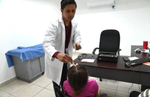 Refuerza Gómez Palacio su política de salud con más de 600 atenciones en una semana*•