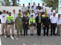 ENTREGA SUSY TORRECILLAS UNIFORMES A ELEMENTOS OPERATIVOS EN LERDO