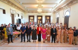 SUSY TORRECILLAS TOMA PROTESTA A COMITÉ DE AMMJE LERDO