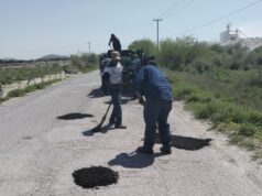 SUSY TORRECILLAS INSTRUYE JORNADAS DE BACHEO EN DIVERSOS SECTORES DE LERDO
